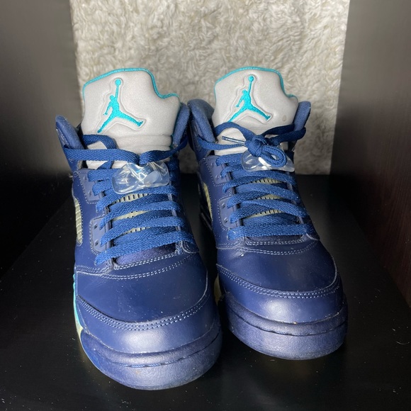 Jordan 5 - Picture 2 of 3